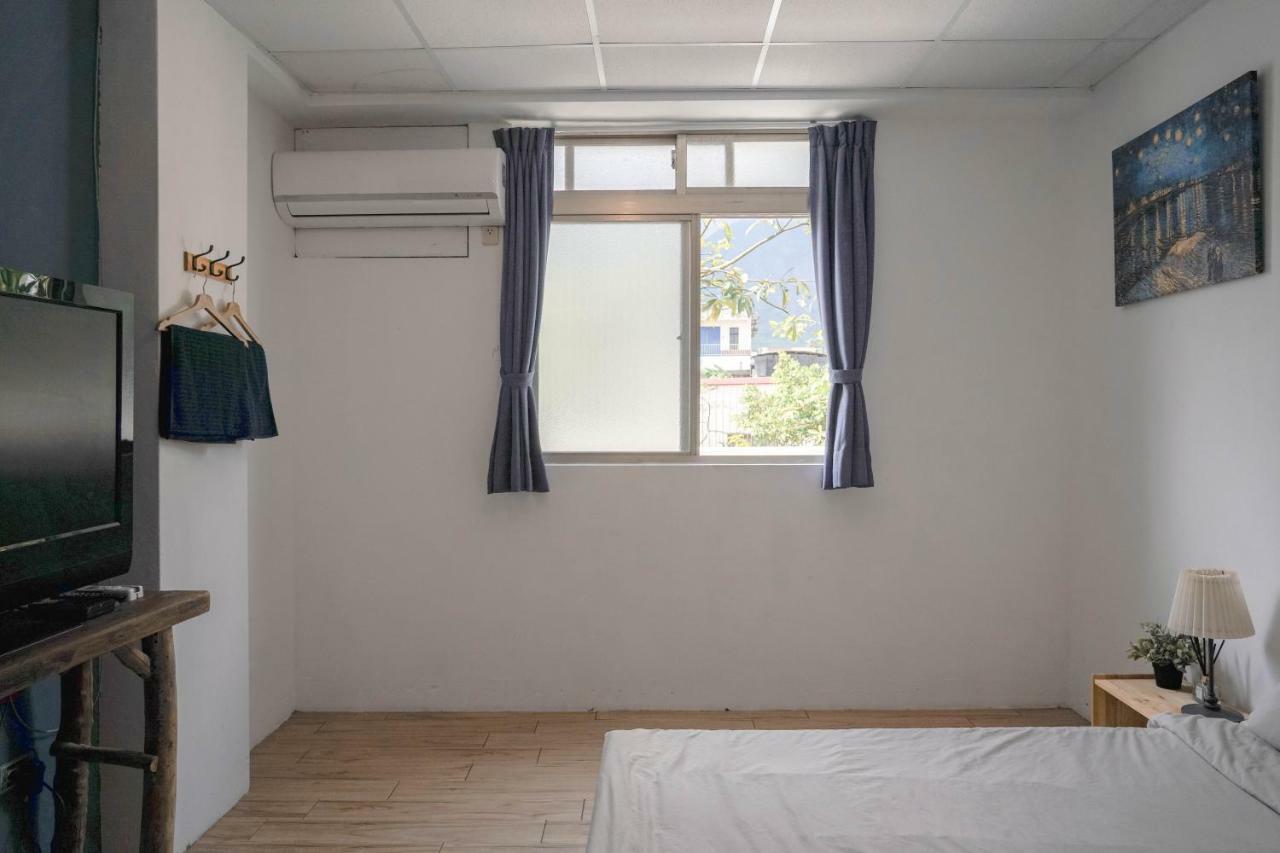 Dulan The Travel Bug Bistro Inn Donghe Luaran gambar
