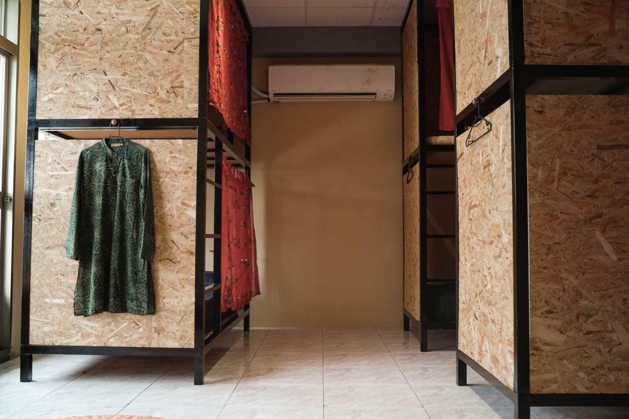 Dulan The Travel Bug Bistro Inn Donghe Luaran gambar