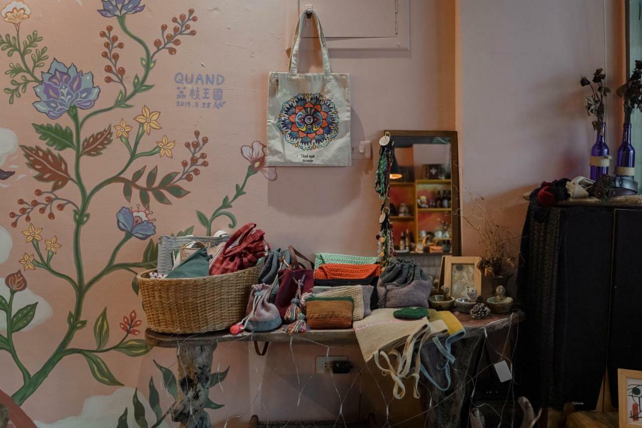 Dulan The Travel Bug Bistro Inn Donghe Luaran gambar
